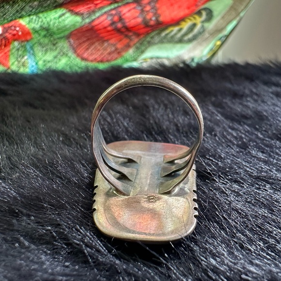 Artist signed Turquoise Sterling statement ring - Picture 4 of 8